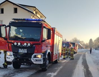 Jaślików: Pożar budynku mieszkalnego. W akcji sześć zastępów straży pożarnej
