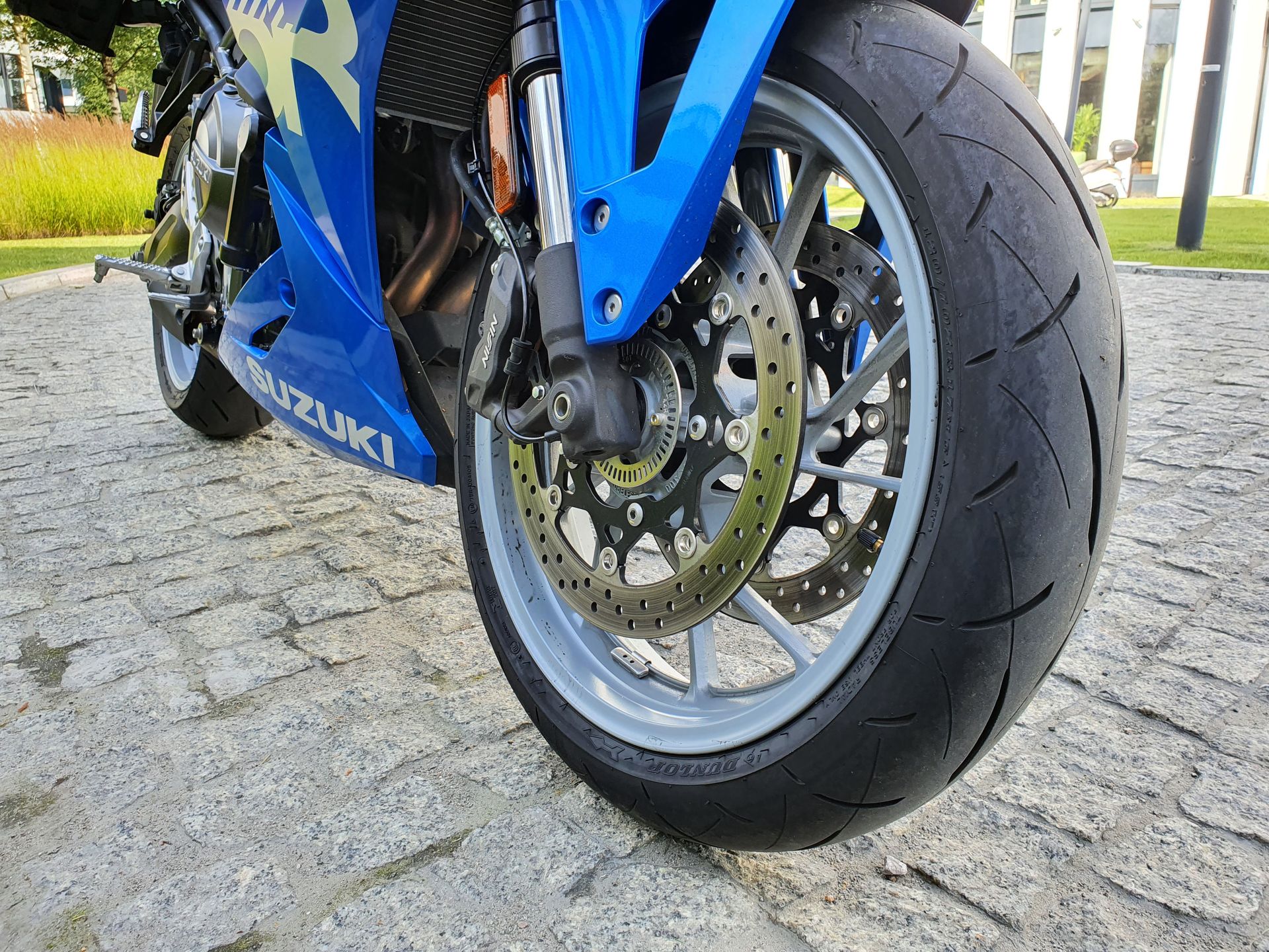 Suzuki GSX-8R