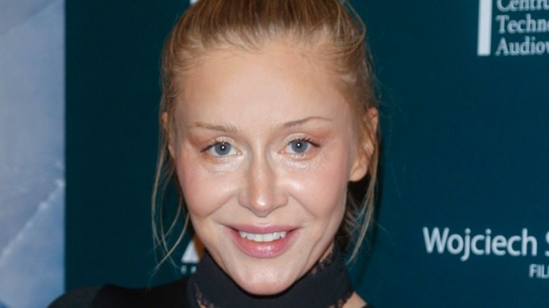 Katarzyna Warnke pozuje z mamą i reklamuje aparat słuchowy