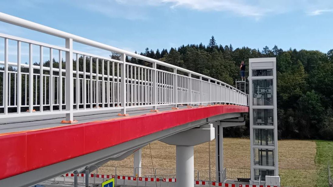 Nowa kładka w Głogoczowie