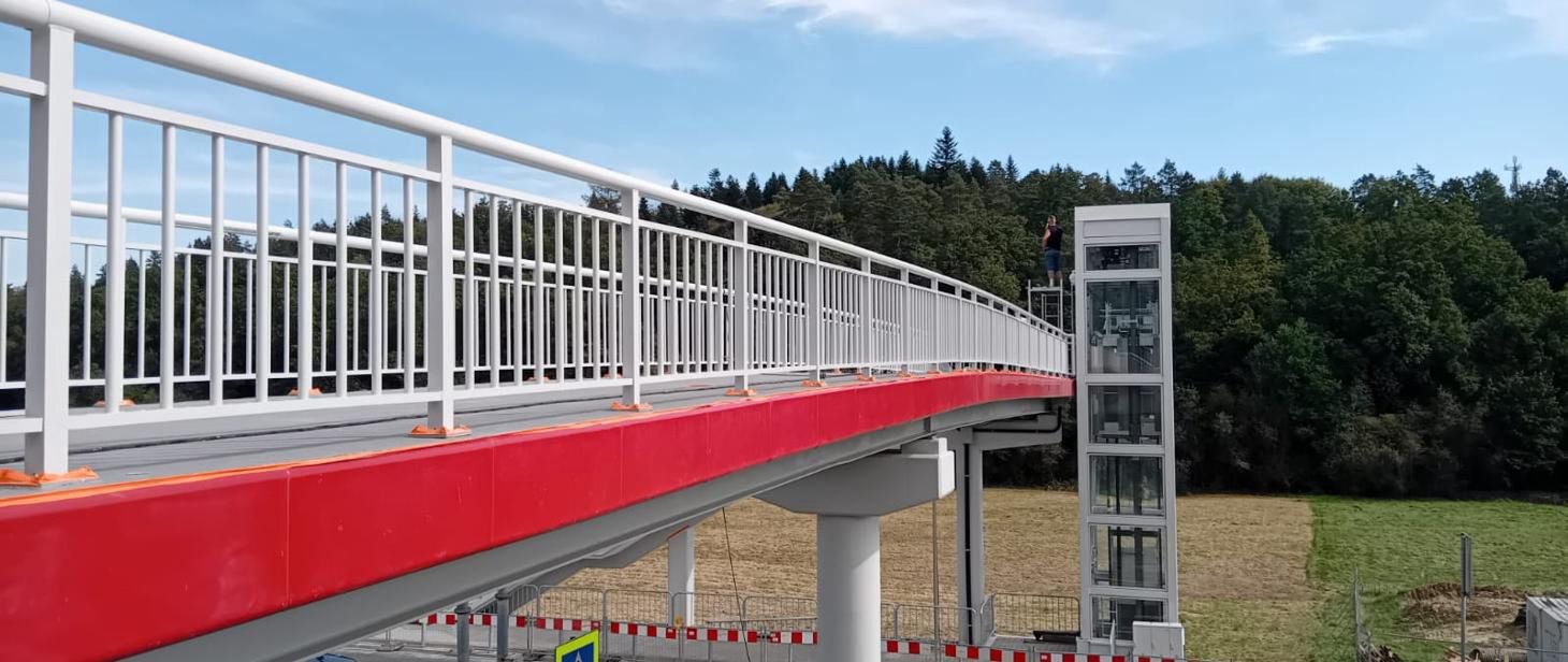 Nowa kładka w Głogoczowie