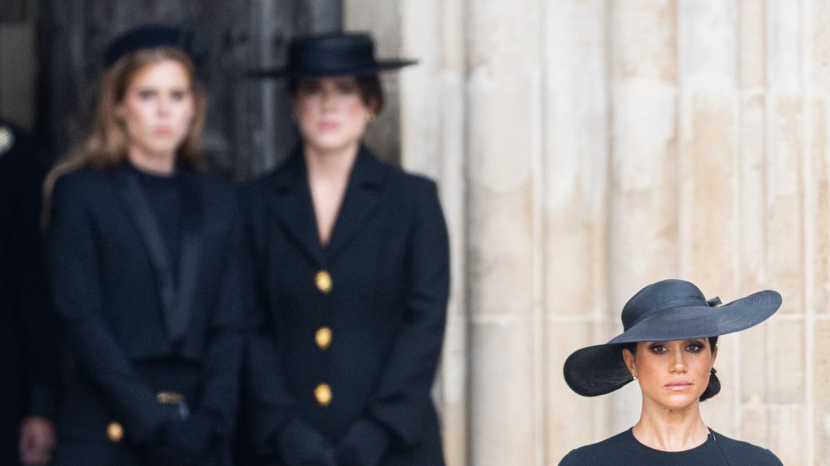 Meghan Markle podczas pogrzebu królowej Elżbiety II.