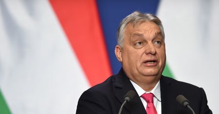 Orban: Kijów finansuje opozycję, chce proukraińskiego rządu