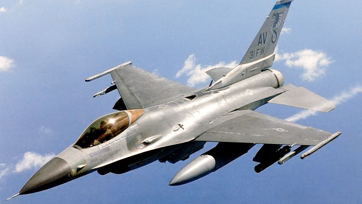 General Dynamics F-16 Falcon in flight during combat mission
Stocktrek