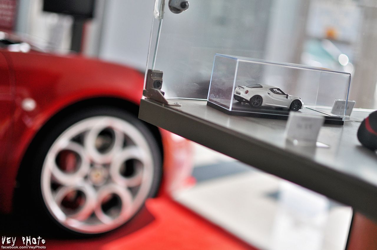 Che bella ragazza - Alfa Romeo 4C 13