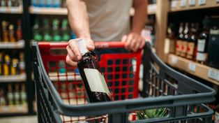 Rząd szykuje podwyżkę akcyzy. Tyle zdrożą alkohole na półkach
