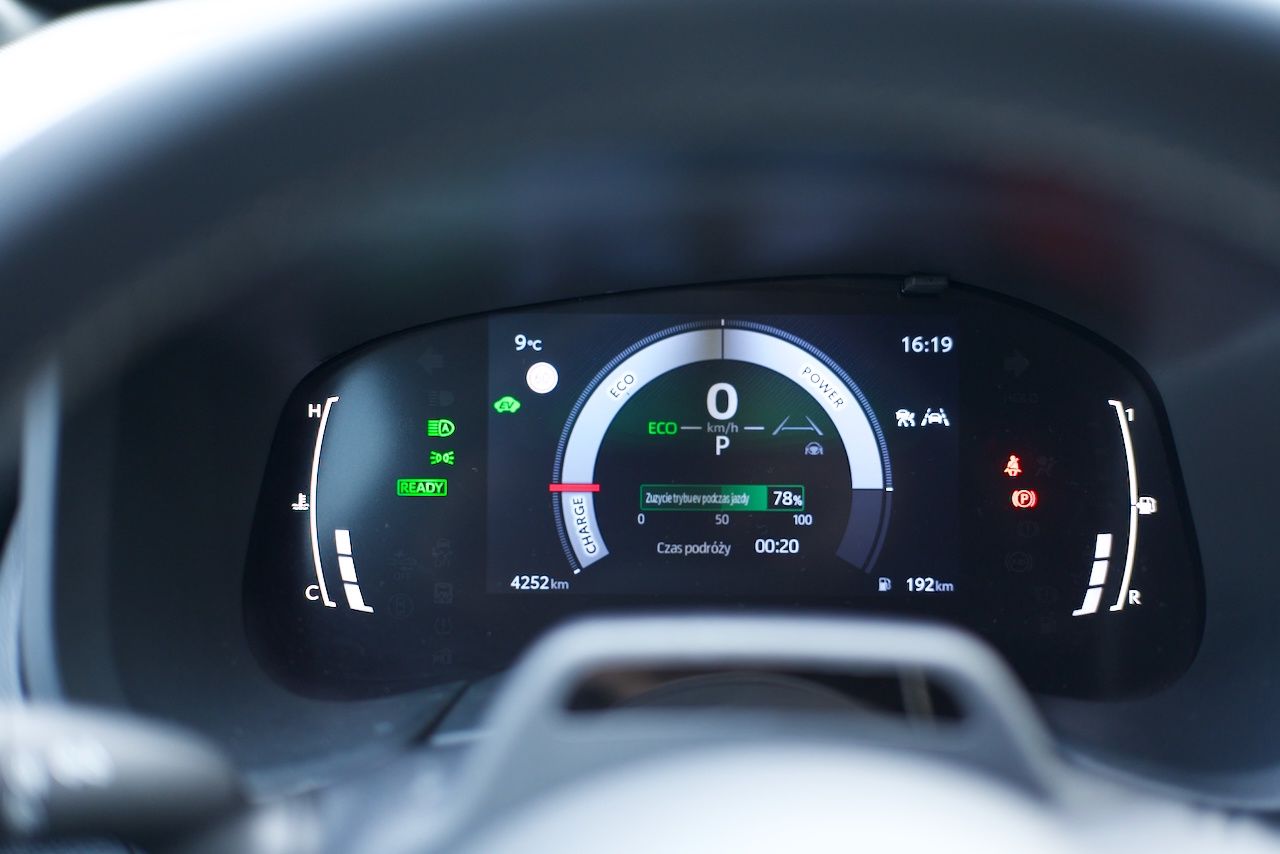Toyota Aygo X z napędem hybrydowym