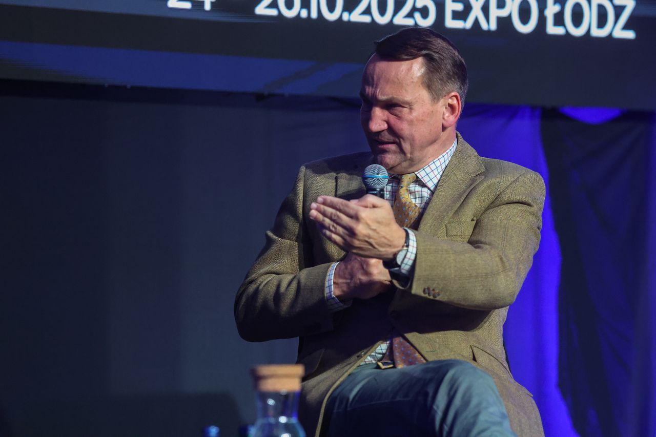 Sikorski kpi z Orbana. Razem studiowali, przypomniał słowa profesora