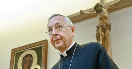 Arcybiskup Gądecki apeluje: "Migranci są naszymi BRAĆMI I SIOSTRAMI poszukującymi lepszego życia!"
