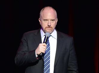 Komik Louis C.K. został oskarżony o molestowanie przez pięć kobiet! "Rozbierał się przed nimi i masturbował"