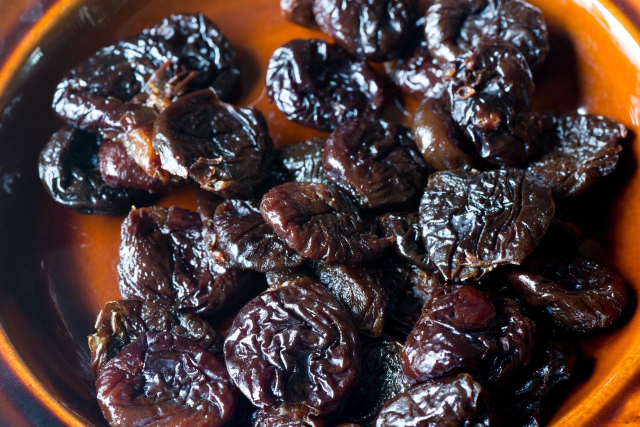 Suszone śliwki wzmacniają kości!