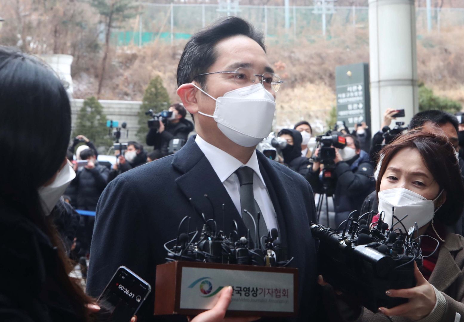 Wiceprezes Samsunga za kratami! 2,5 roku więzienia