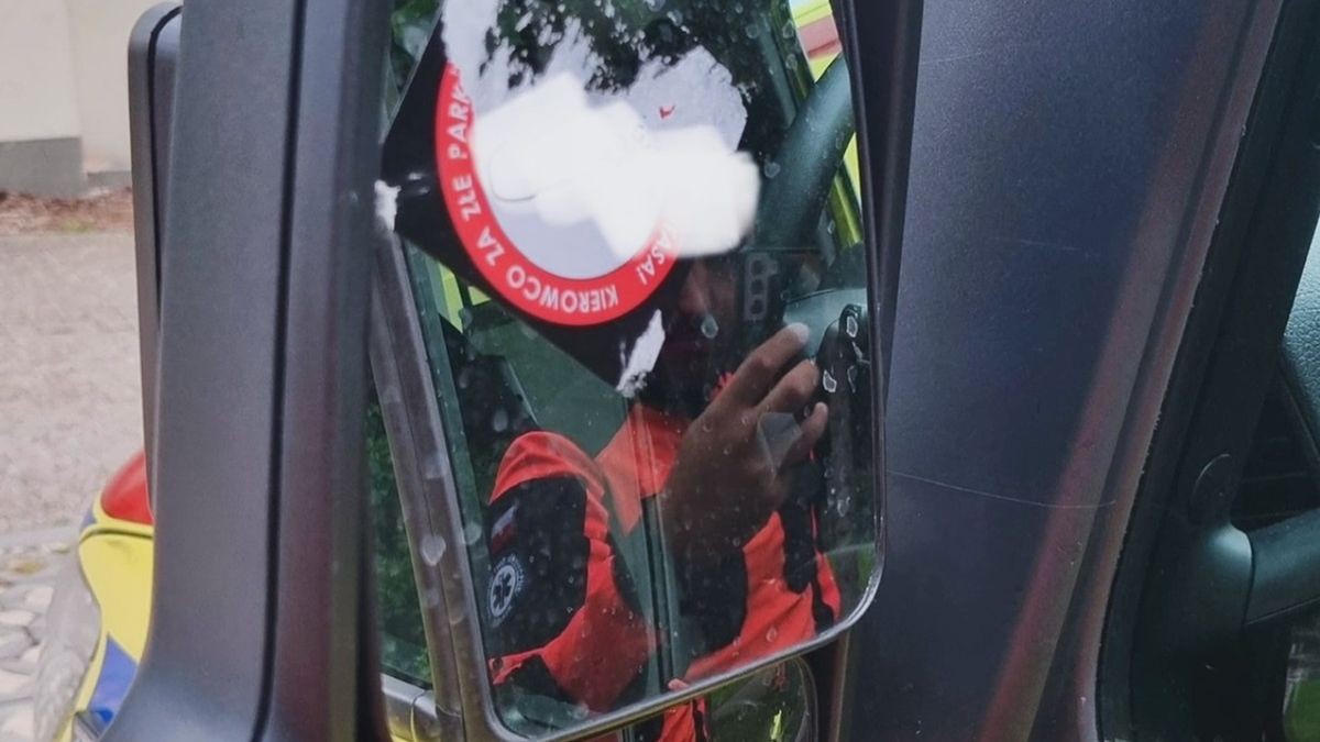 Ratownicy pokazali "prezent" po interwencji.