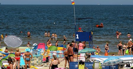 Nawet 7 tys. zł "na rękę". "Nie chcą za te pieniądze pracować"