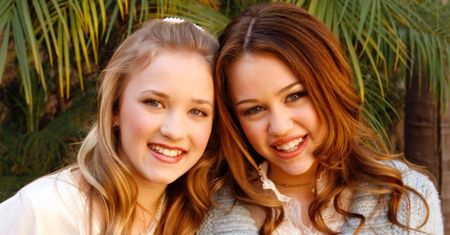 Emily Osment grała najlepszą przyjaciółkę Miley Steart w "Hannah Montana". Tak dziś wygląda 32-letnia aktorka. Bardzo się zmieniła? (ZDJĘCIA)