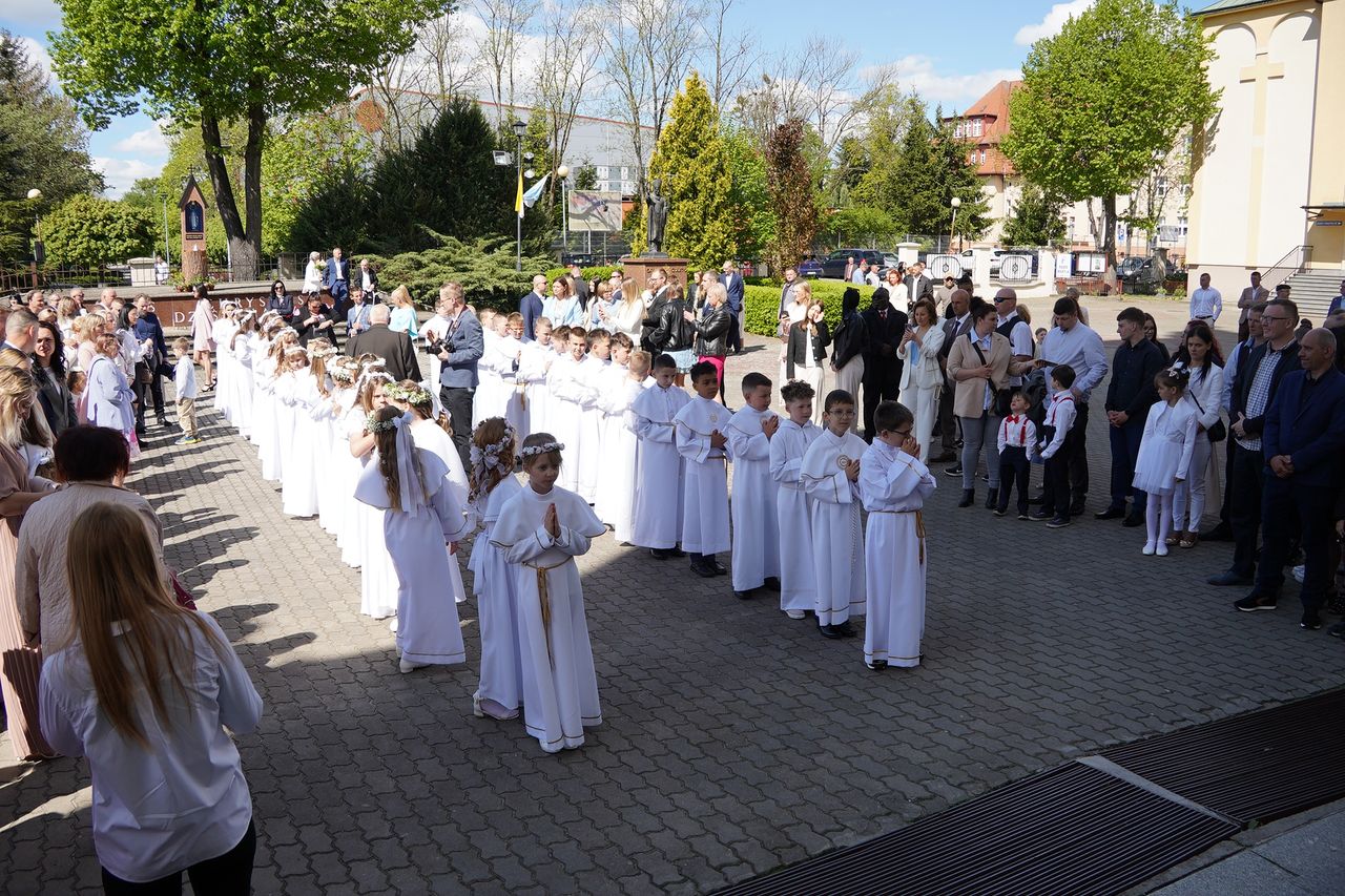 Pierwsza Komunia Święta w Parafii  pw. Świętej Rodziny w Pile