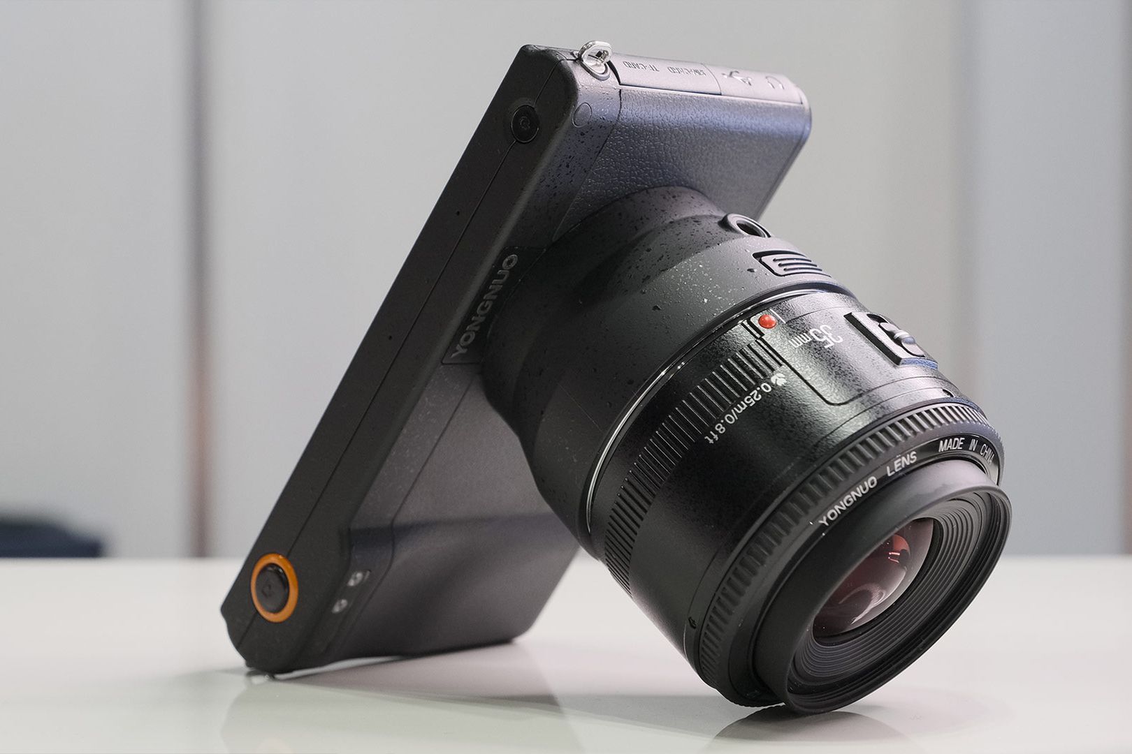 Yongnuo YN450 – matryca Mikro Cztery Trzecie, bagnet Canon EF i Android 1