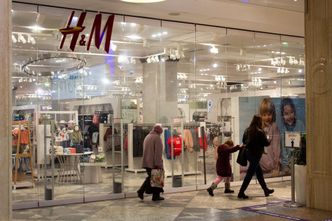 H&M wychodzi z Rosji. Tyle będzie kosztować porzucenie Putina