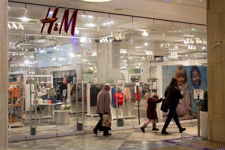 H&M wychodzi z Rosji. Tyle będzie kosztować porzucenie Putina