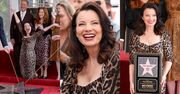 "Nianią Franią" się jest, a nie bywa. 68-letnia Fran Drescher skąpana w panterce odsłania gwiazdę w Alei Sław