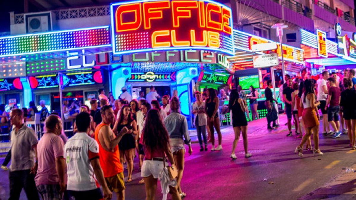 Pijani turyści zaczęli się bić w klubie nocnym na Majorce. (zdjęcie ilustracyjne)