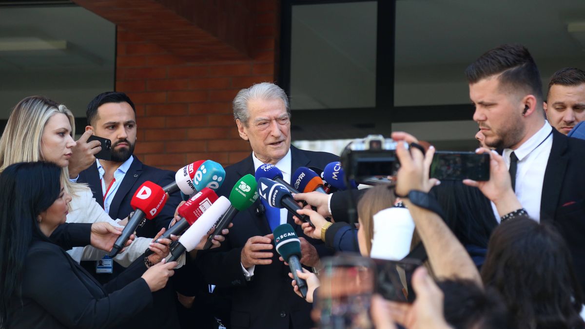 Gorąco w Albanii. Lider opozycji wzywa do protestów