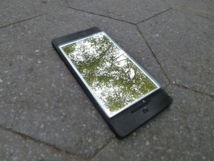 NoPhone na Kickstarterze. Na krytyce nowych technologii można zarobić - naiwniaków nie brakuje 5