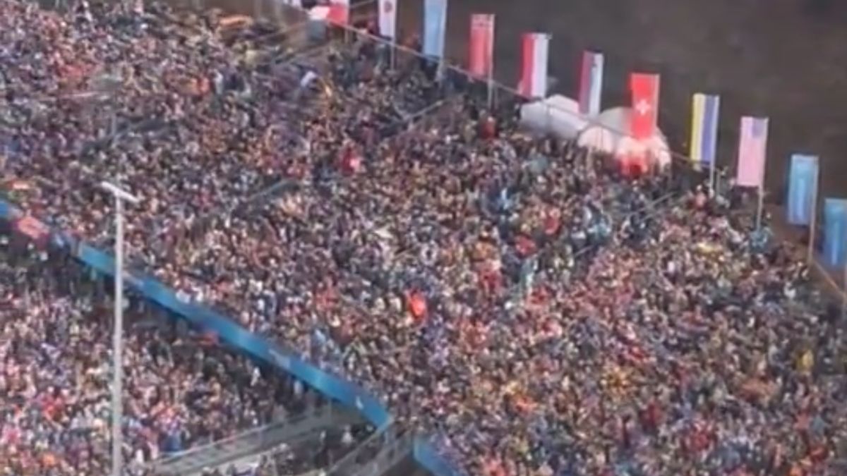 Kibice wypełnili trybuny w Oberstdorfie