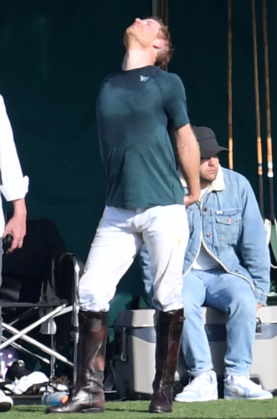 Książę Harry wziął udział w meczu polo po powrocie do Kalifornii. Zaliczył bolesny upadek 