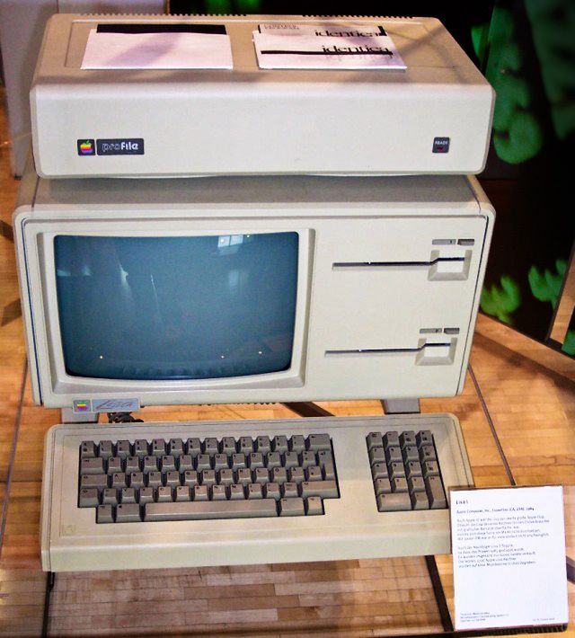 Komputer Apple Lisa z 1983 roku