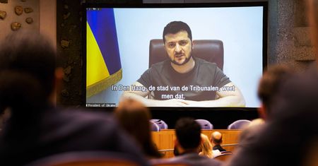 Negocjacje Ukraina-Rosja. Dociskają Zełenskiego