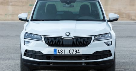 Czym naprawdę różni się Škoda Karoq od Kodiaqa? Okazuje się, że jest tego sporo