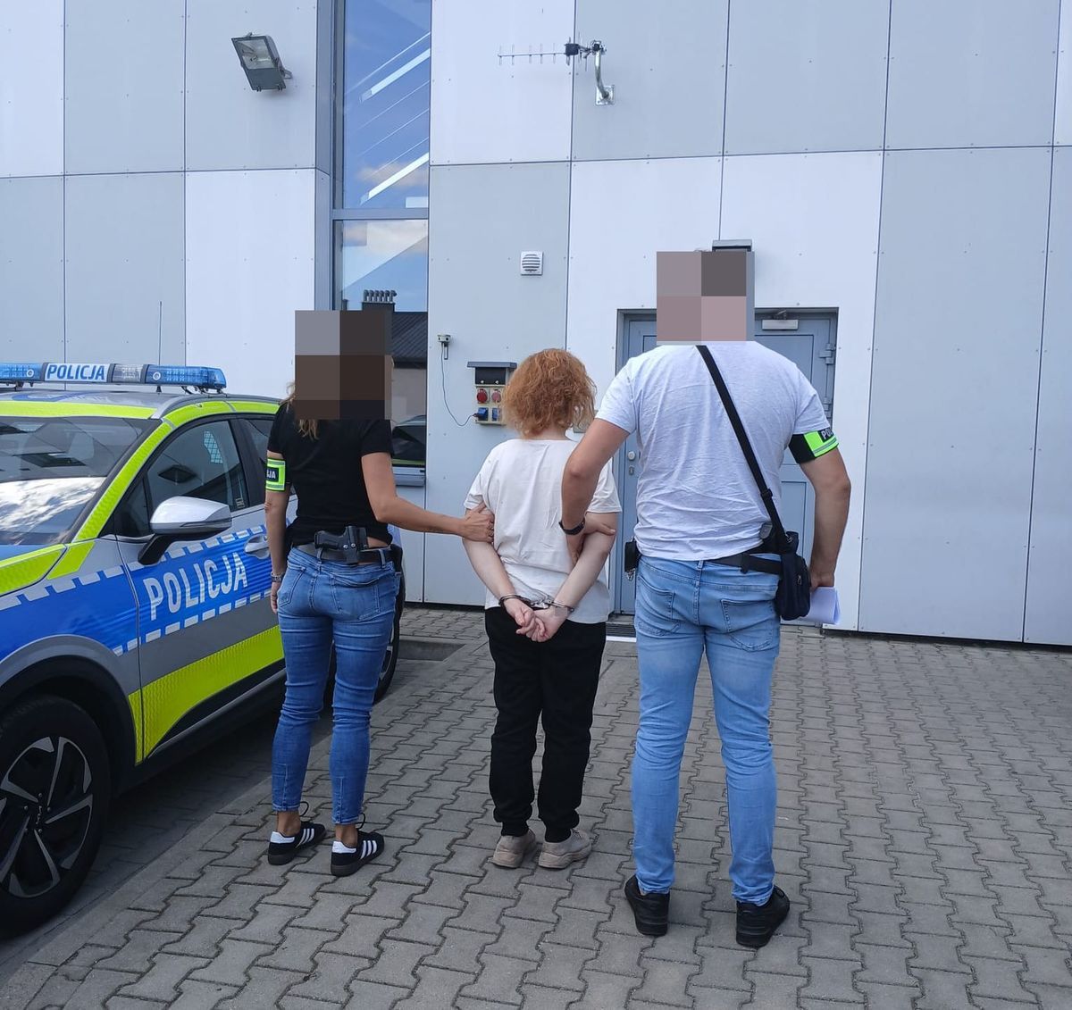 Noworodek w reklamówce – wstrząsające odkrycie w Ułężu. Matce grozi dożywocie