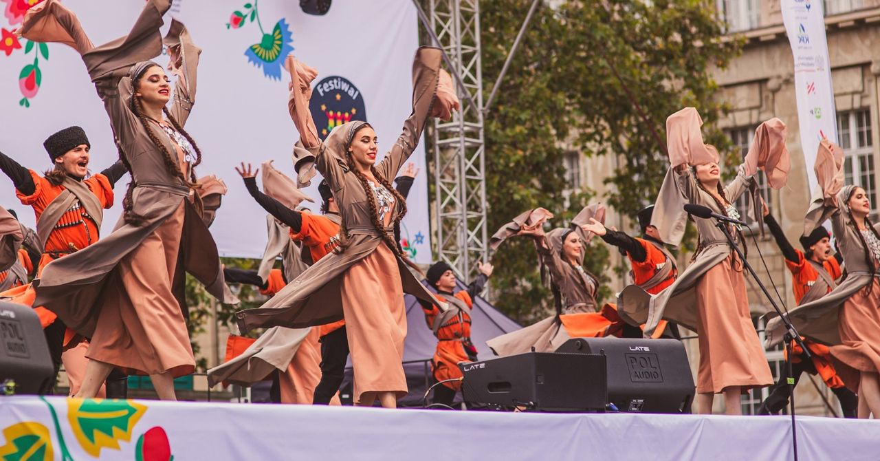 Poznań: XVIII Festiwal Sztuki Ludowej. Wystąpią zespoły z całego świata.