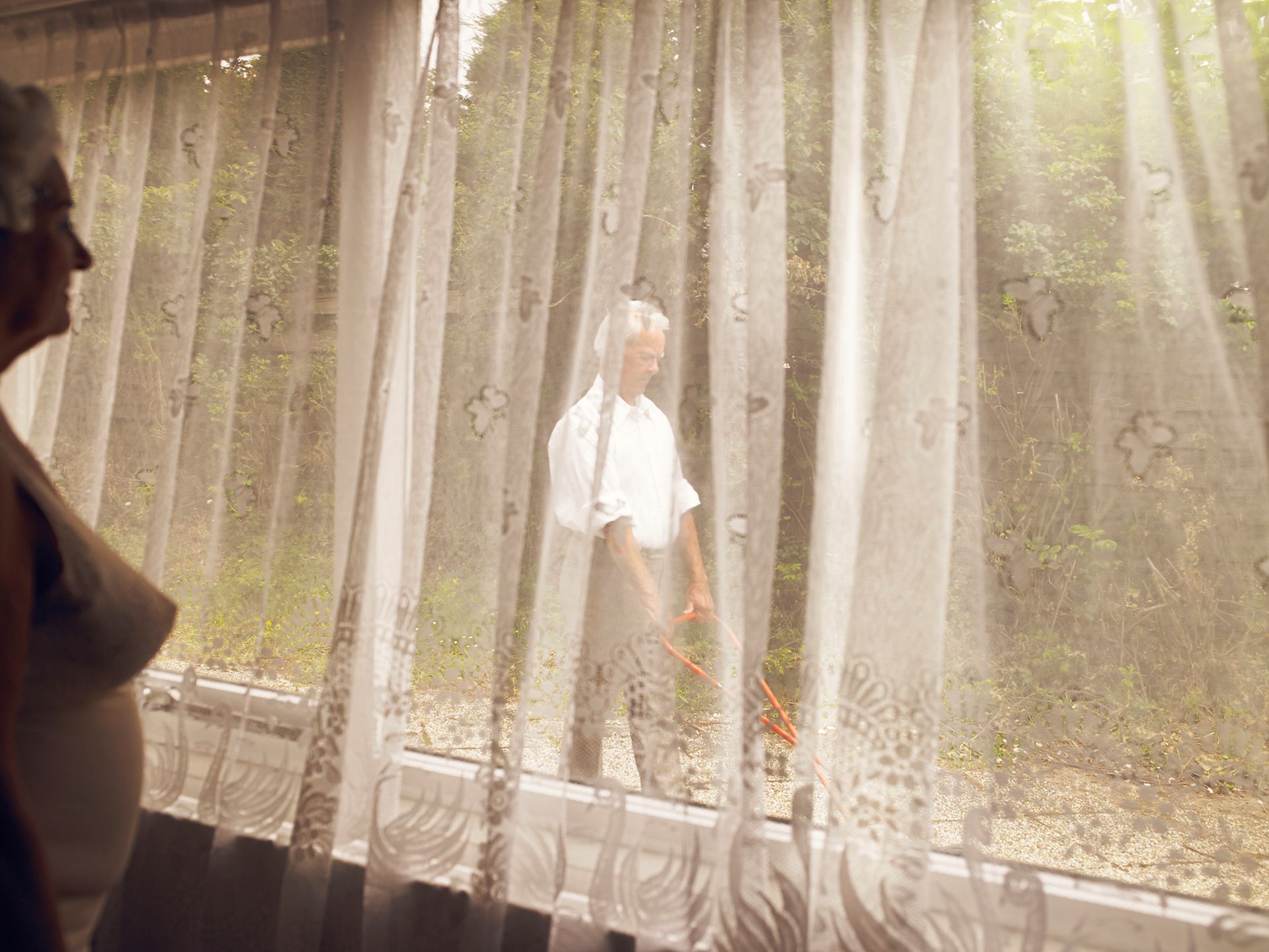 Holenderska fotografka snuje wyobrażenia o idealnym małżeństwie w nietuzinkowym projekcie 5