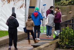 Bojówki antyszczepionkowców szkolą się do akcji na Wyspach