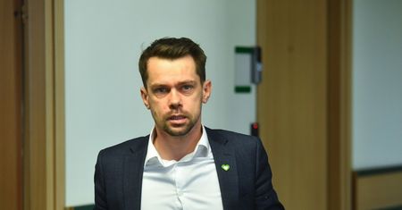 Nerwowe rozmowy. Kołodziejczak ujawnia kulisy i mówi o "tajnej notatce"