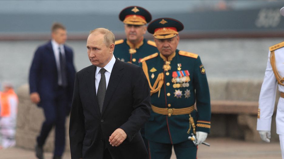 Russian Navy Day celebrations in Saint Petersburg
SAINT-PETERSBURG, RUSSIA - JULY 31: Russian President Vladimir Putin (L) and Russian Minister of Defence Sergei Shoigu (C) attend Navy parade marking Russian Navy Day in St. Petersburg, Russia on July 31, 2022. Stringer / Anadolu Agency/ABACAPRESS.COM 
Dostawca: PAP/Abaca
AA/ABACA
military,Navy,Putin,Russia