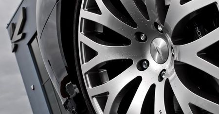 Pierwszy tuner Rapide’a – Project Kahn Rapide (2012)