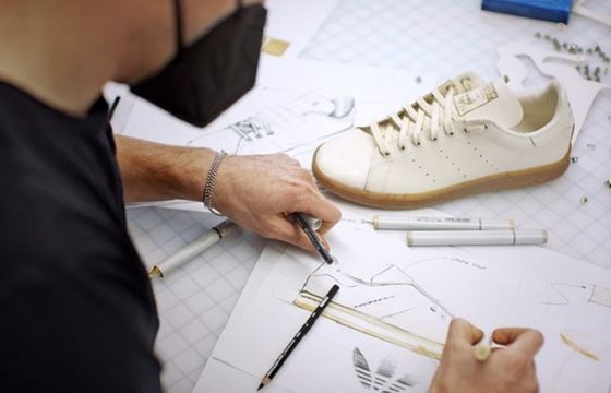 Buty adidas Stan Smith Mylo - pierwsze wykonane ze skóry z grzybów