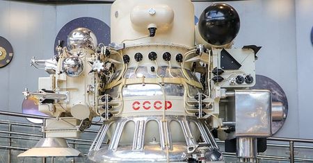 Łuna 9. Jak ZSRR dokonał niemożliwego w  kosmosie