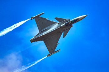 Kolejne zwycięstwo Gripena. Pokonał F-16 i Rafale