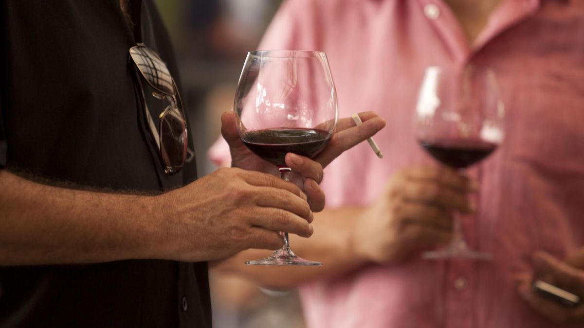 alkohol i papierosy to najgorsze połączenie 