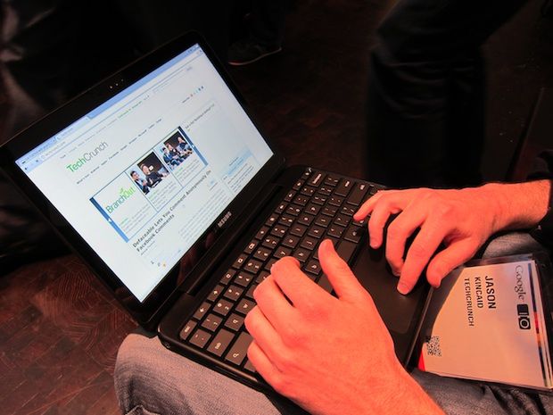 Jason Kincaid testuje Chromebooka i... jest ok! (fot. TechCrunch.com)