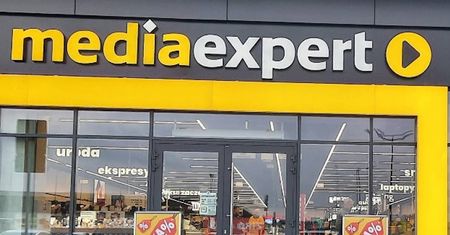 Kosztuje 369,99 zł w Media Expert. Przyda się podczas podróży samochodem
