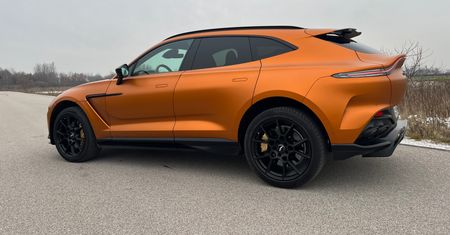 Aston Martin DBX707. Jeździłem najszybszym seryjnym SUV-em świata