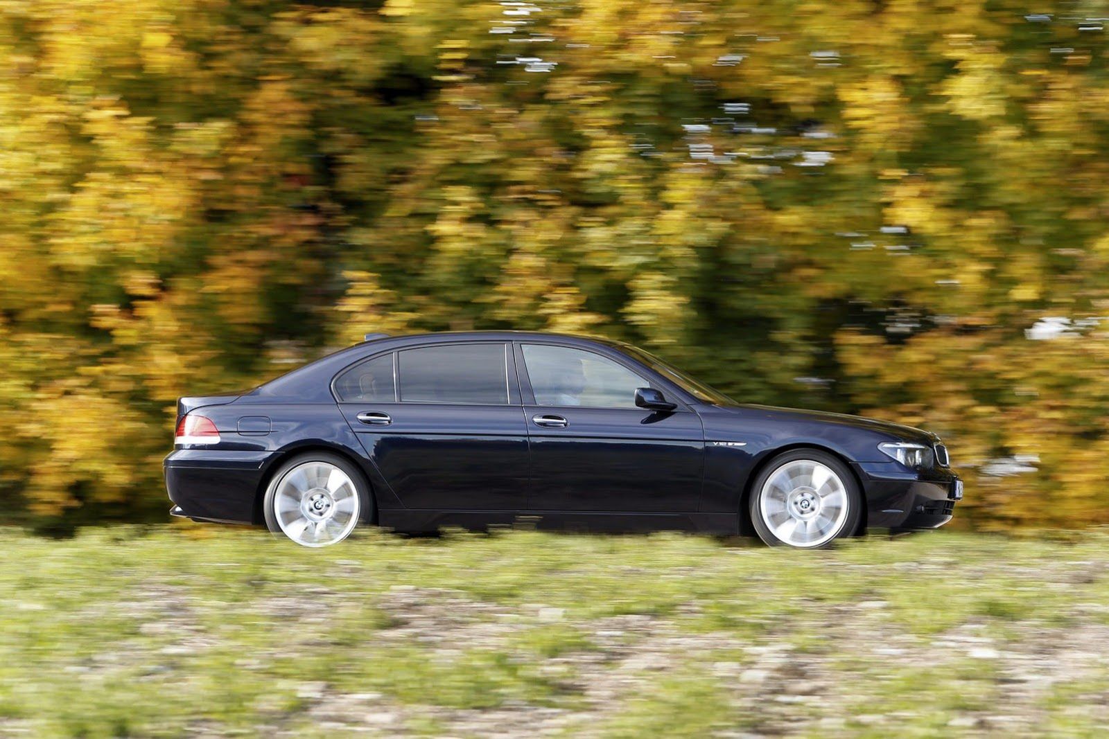BMW Serii 7 V12
