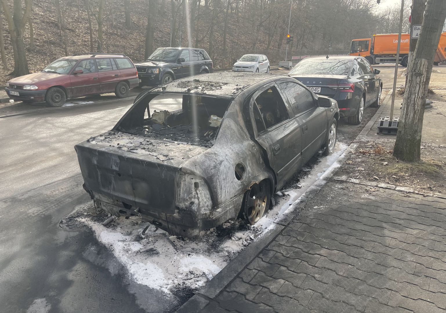Niemcy. Podpalono auto pracownika polskiej ambasady