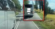 Podwójna ciągła i zakręt. To co zrobił kierowca autokaru mrozi krew