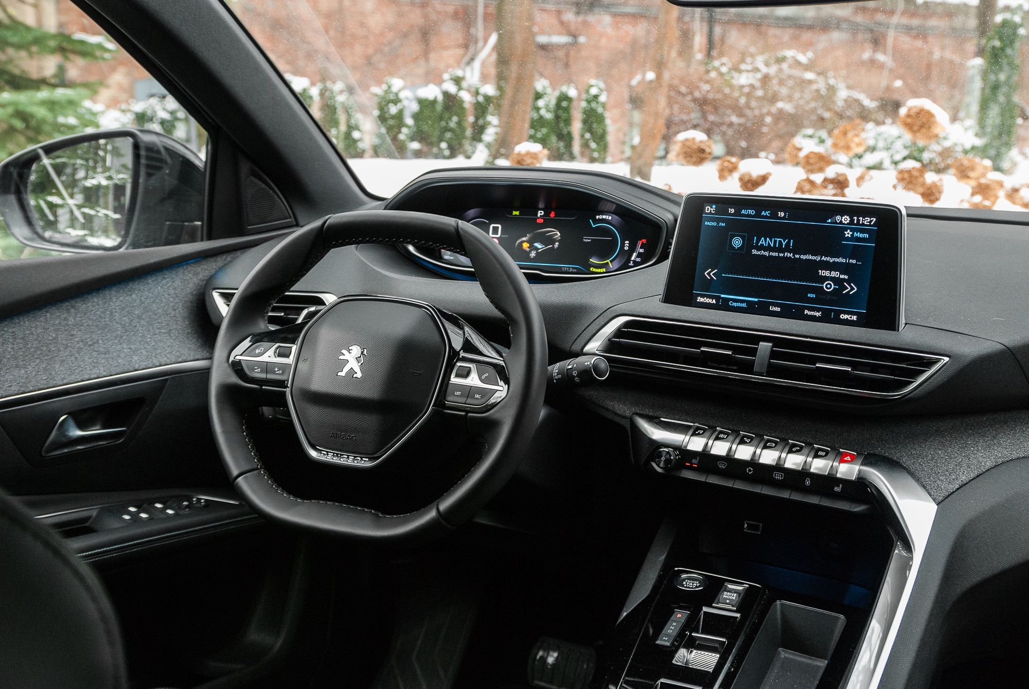 Peugeot 5008 hybrid